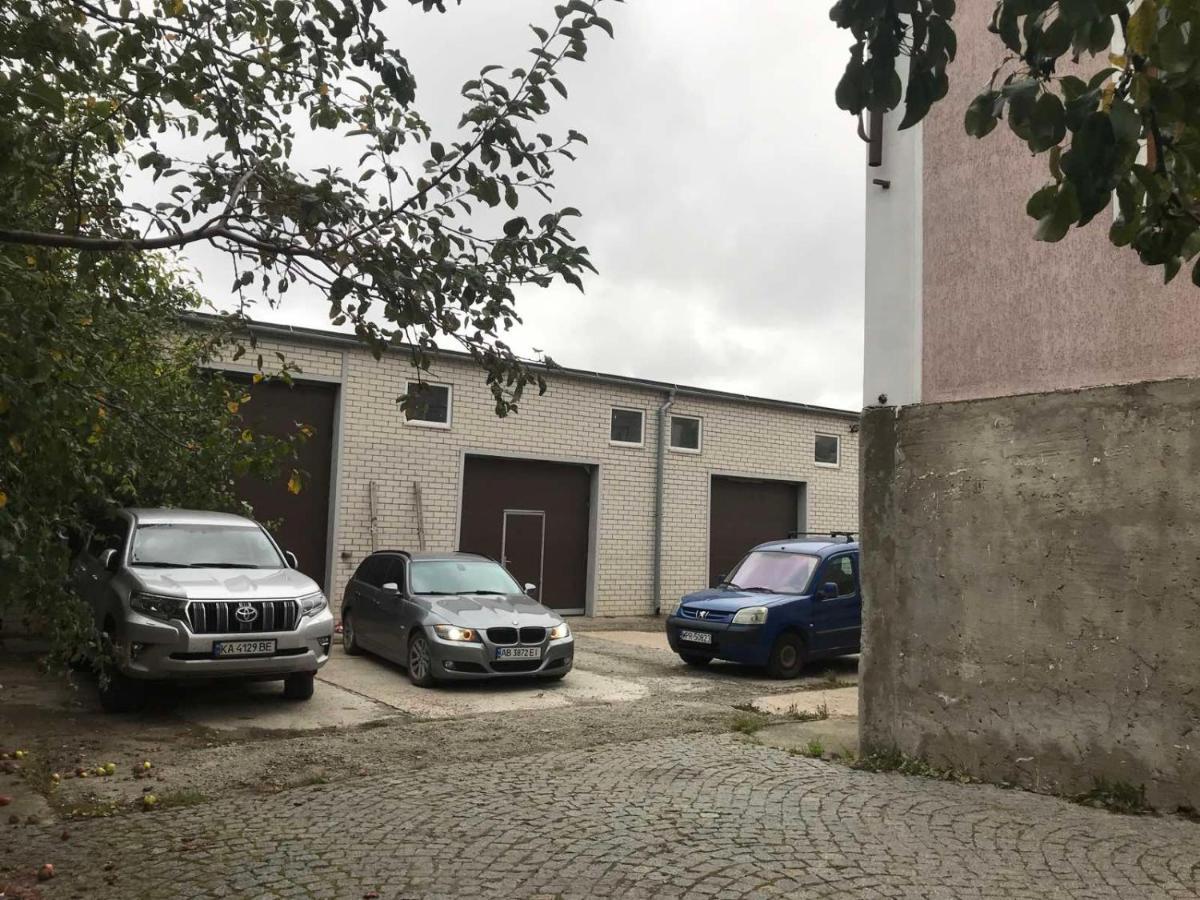 Зручне Помешкання В Центрі Міста Саме Для Вас. Бердичів Екстер'єр фото